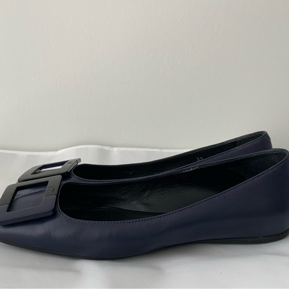 Roger Vivier Flat - Picture 7 of 10